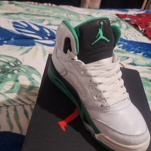 Air Jordan 5 White & Green Jumpman Sneakers